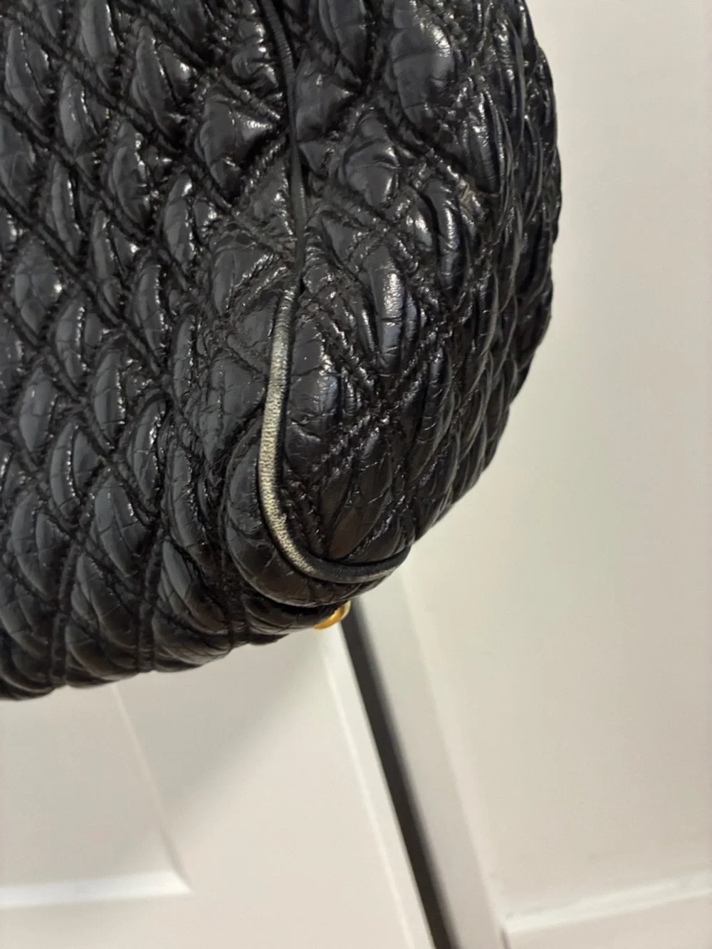 Marc Jacobs Y2K Quilted Leather Bag with Gold Chain (Stam-style) - Picture 7 of 10